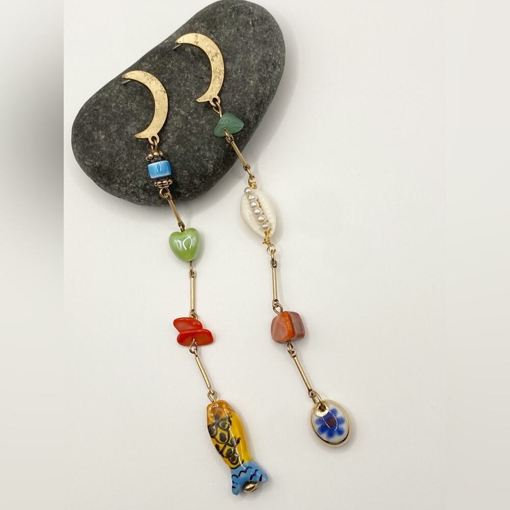 NEW Crescent Moon Charm Dangle Earrings - Picture 11 of 14